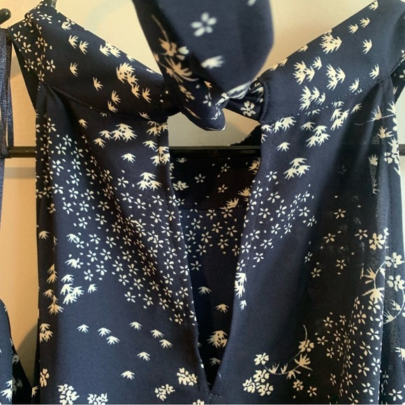 NWT 1. State Blue and White Floral Cold Shoulder High Neck Tiered Blouse XL - Picture 9 of 14